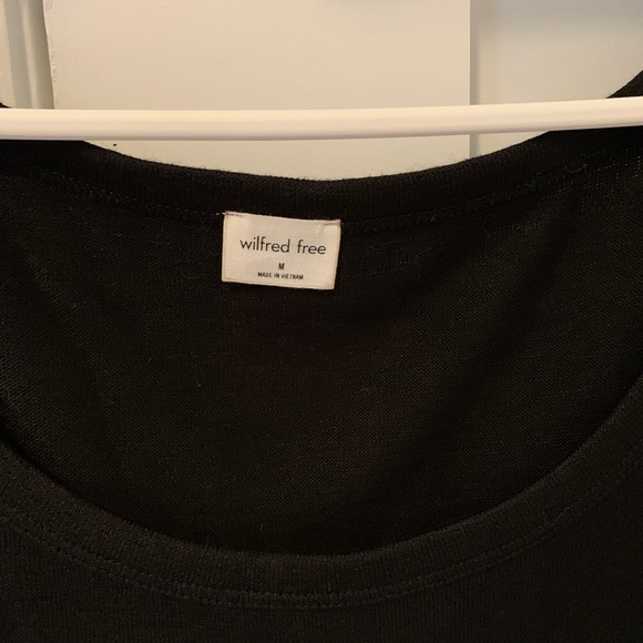 Aritzia T-shirt Dress - Picture 4 of 4